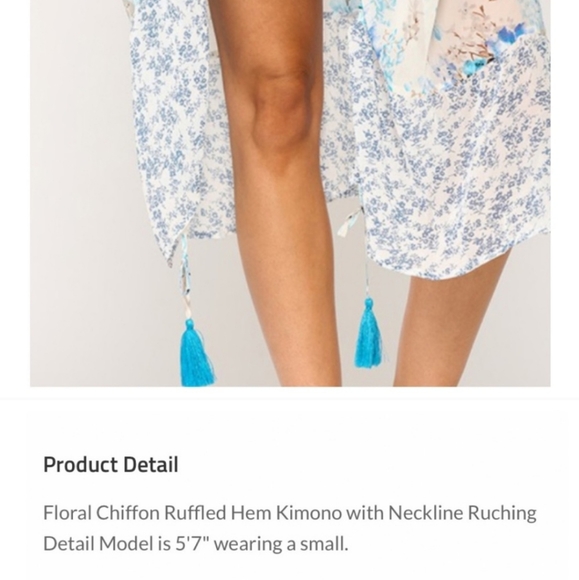 Bue and white kimono - Picture 7 of 7